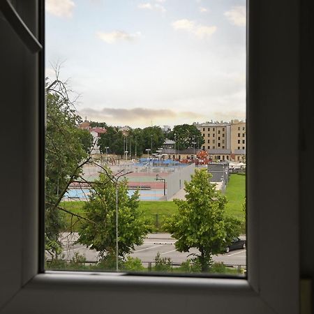 Nice & Cheap Apartment And Free Parking Riga Esterno foto